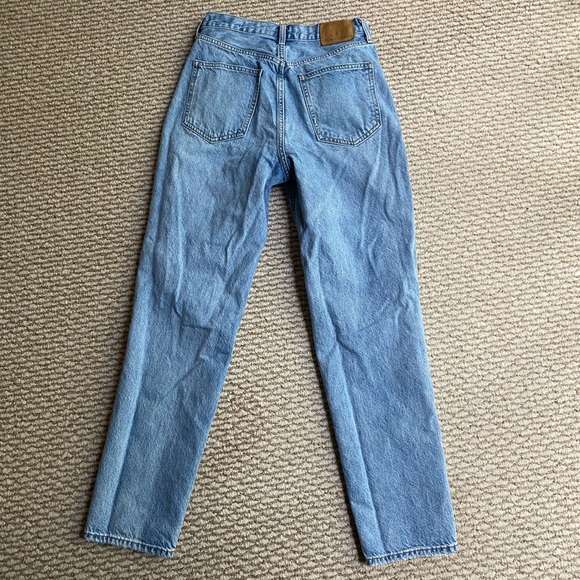 Aritzia Boyfriend Jeans - Picture 4 of 4